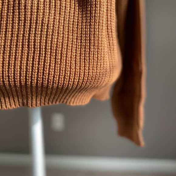 Burnt Orange Backless Sweater - Picture 6 of 7